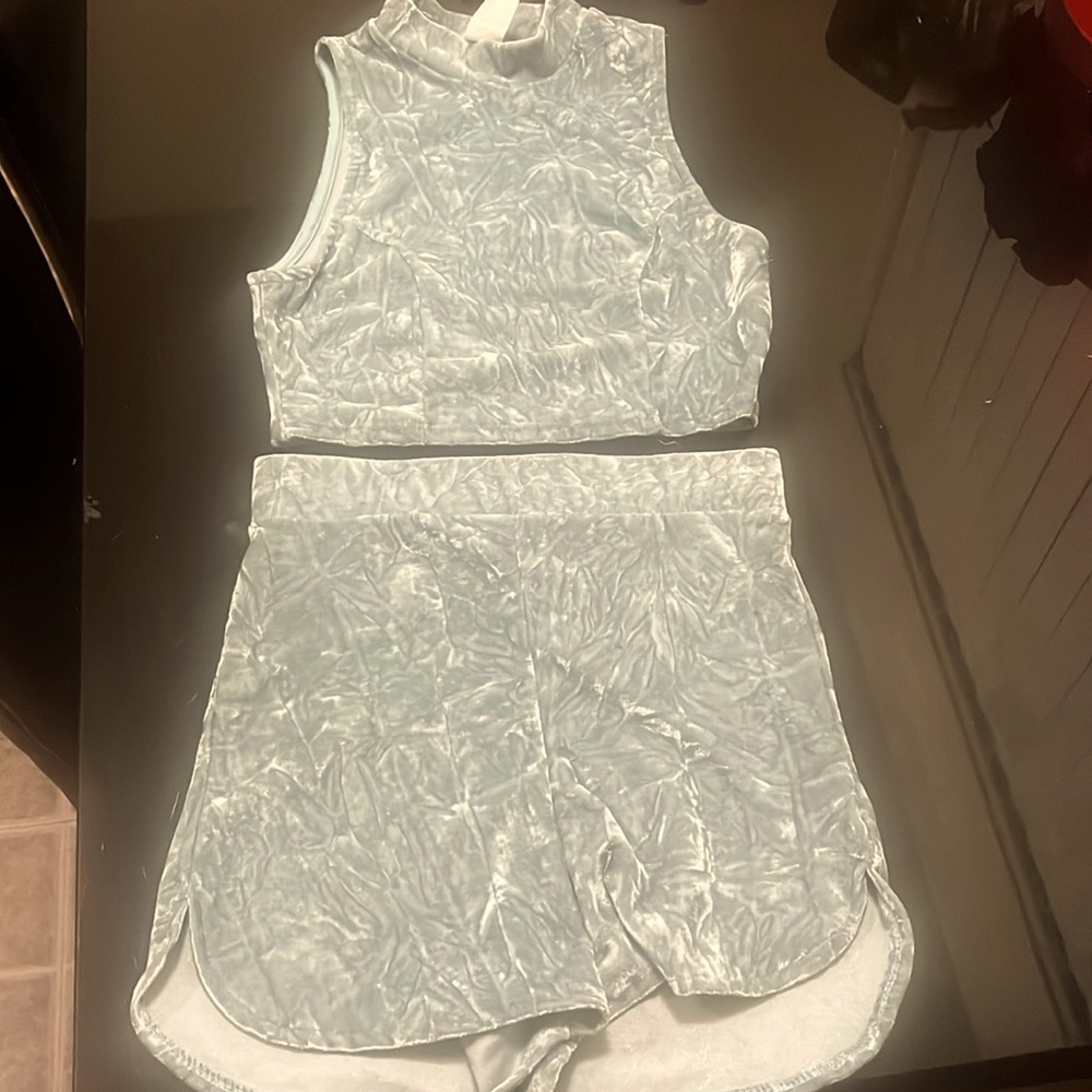 Fashion nova short set